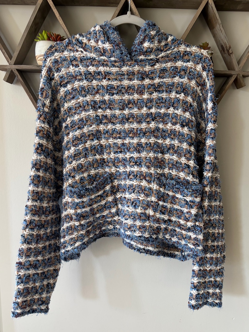 ZARA Metallic Tweed Boxy Cropped Hooded Sweater. Women’s size medium.